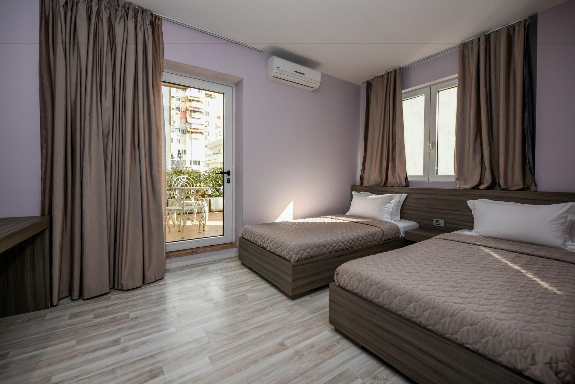 Sky 4* Tirana