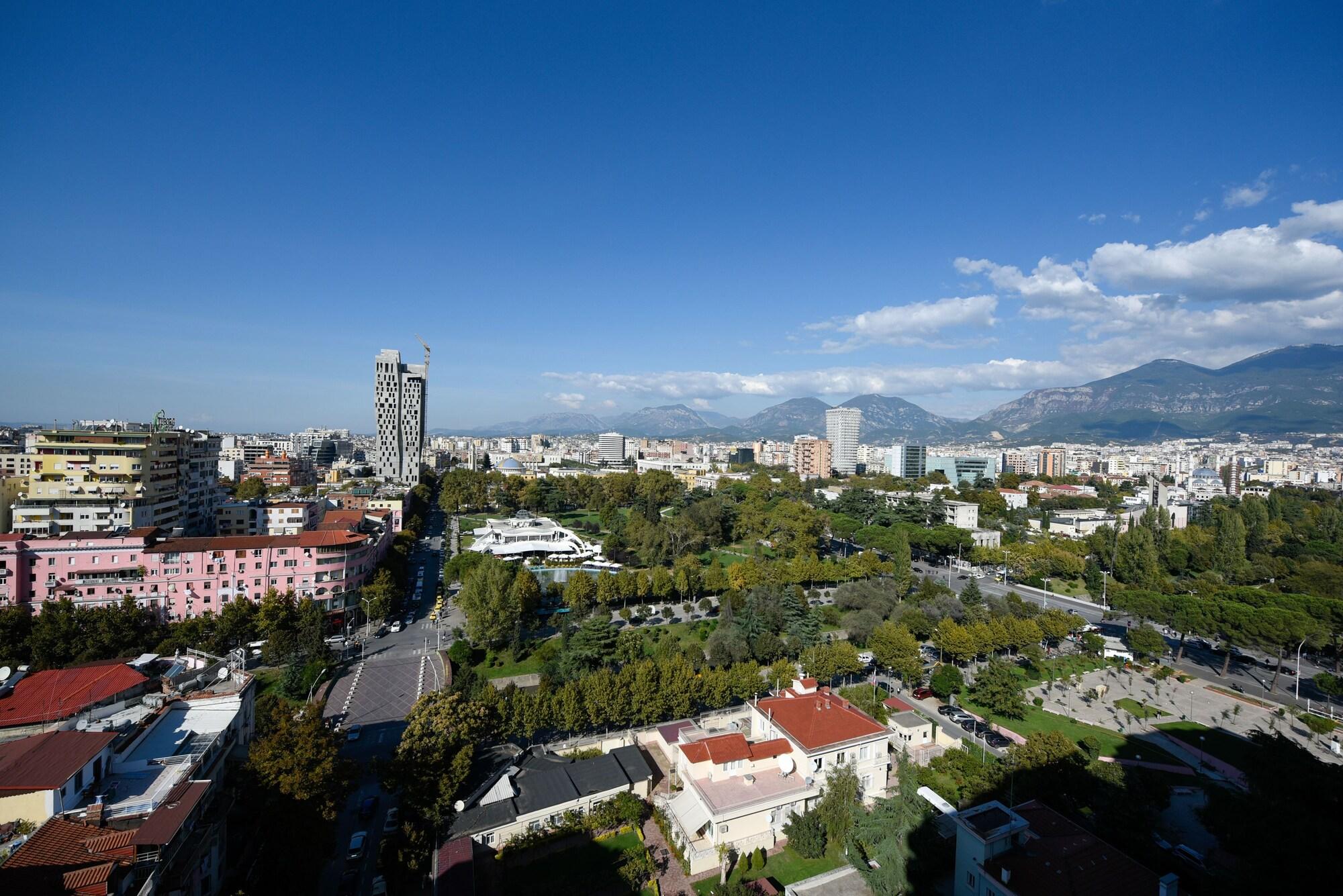 Hotel Sky 4*