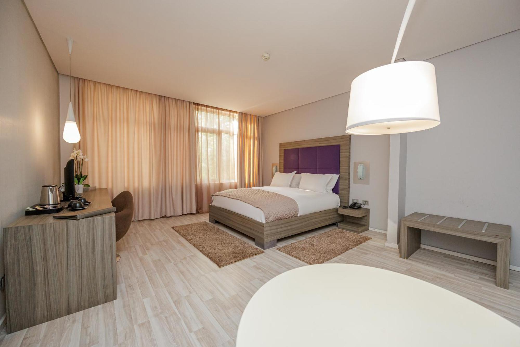 Sky Hotel Tirana