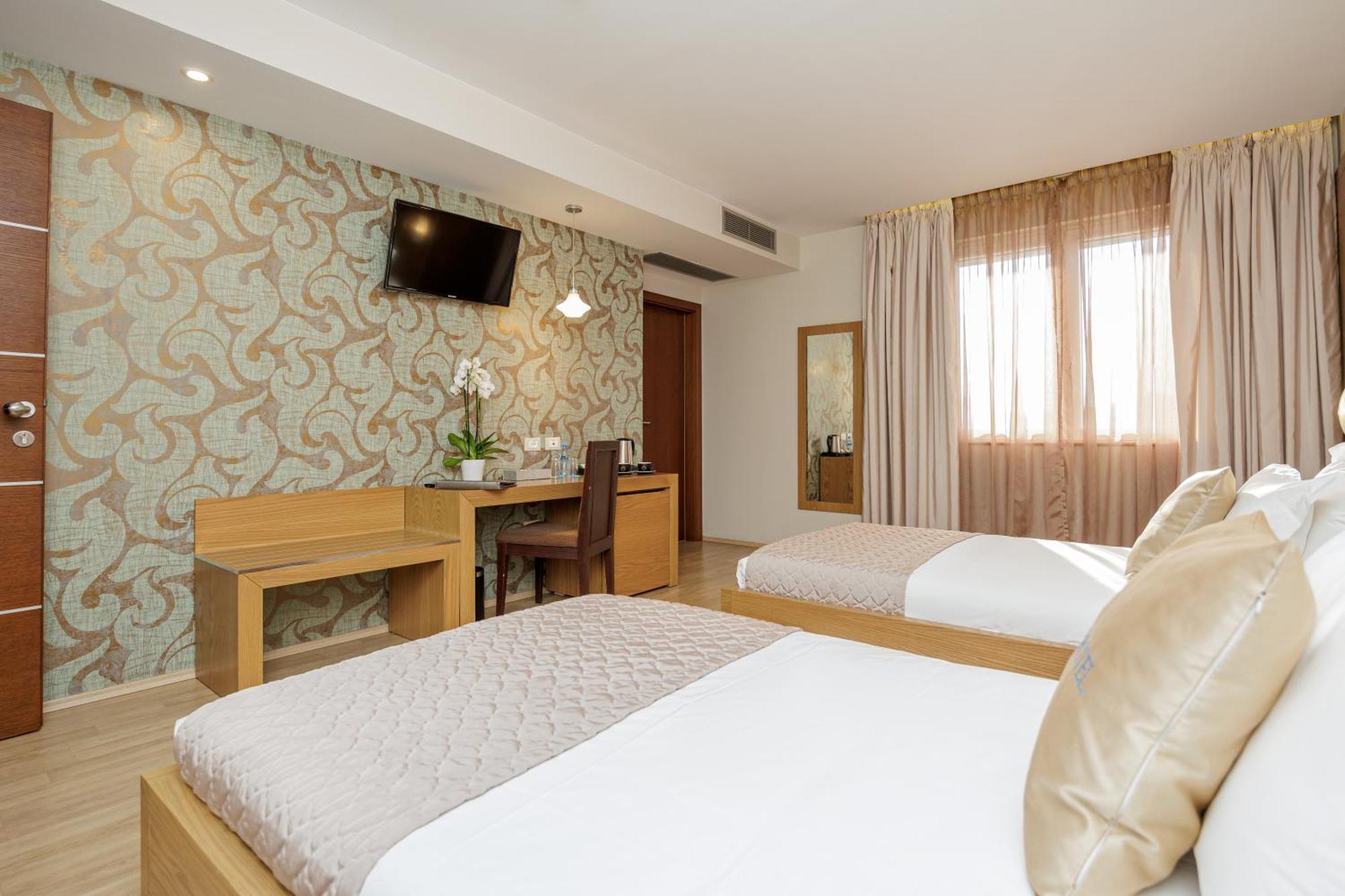 Hotel Sky
